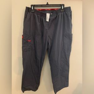 Women’s Dickies XL Petite cargo scrub pants.